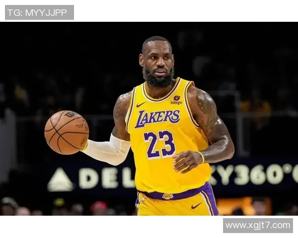 勒布朗詹姆斯：篮球巨星的辉煌历程与传奇影响力分析