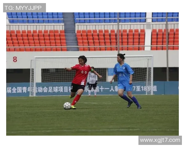 青年队迎战奥斯全力争胜展现青春风采与团队精神